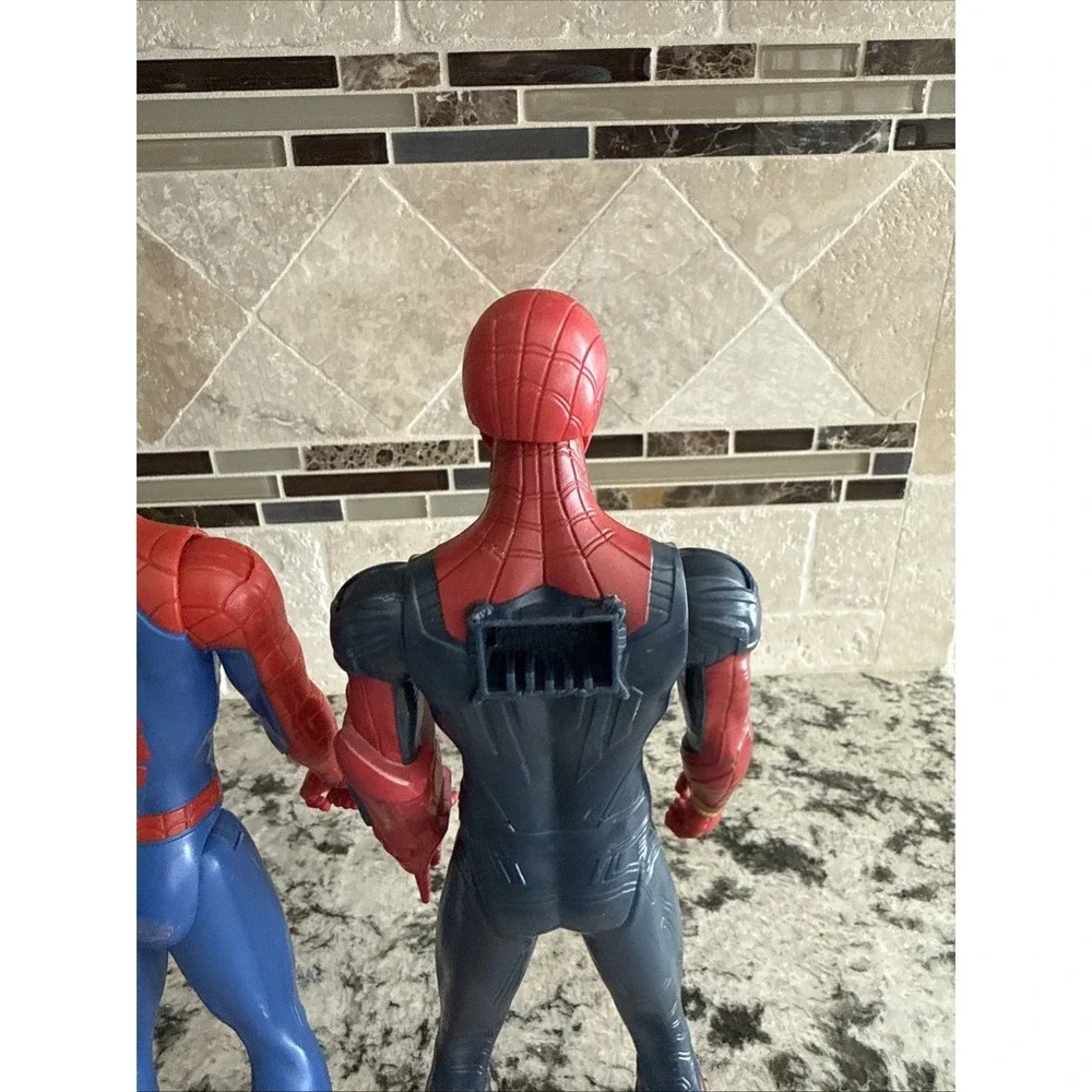 Marvel Avengers Titan Hero Lot  Iron Spider Man & Spider Man 12